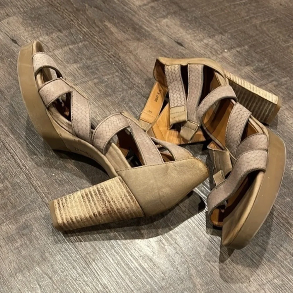 Paul green Hana lace up platform sandal
